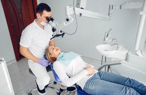 beautiful-girl-sitting-in-the-dentist-39-s-office-Q96JP8W.jpg